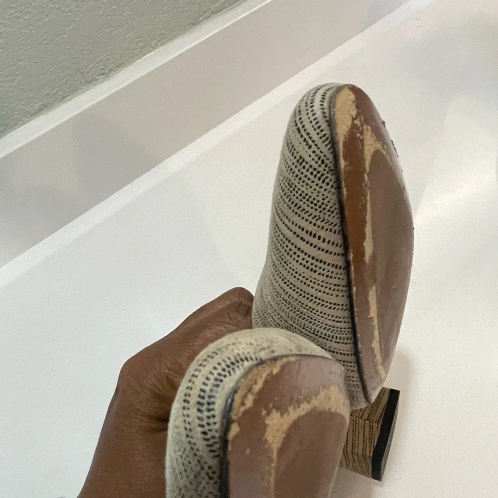 Aquatalia Pasha Stripped Block Heeled Pump